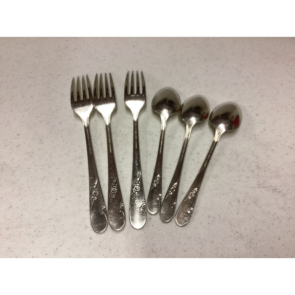 Oneida Community Silver Plate Flatware Bridal Wreath Forks/Spoons Lot - Picture 2 of 3